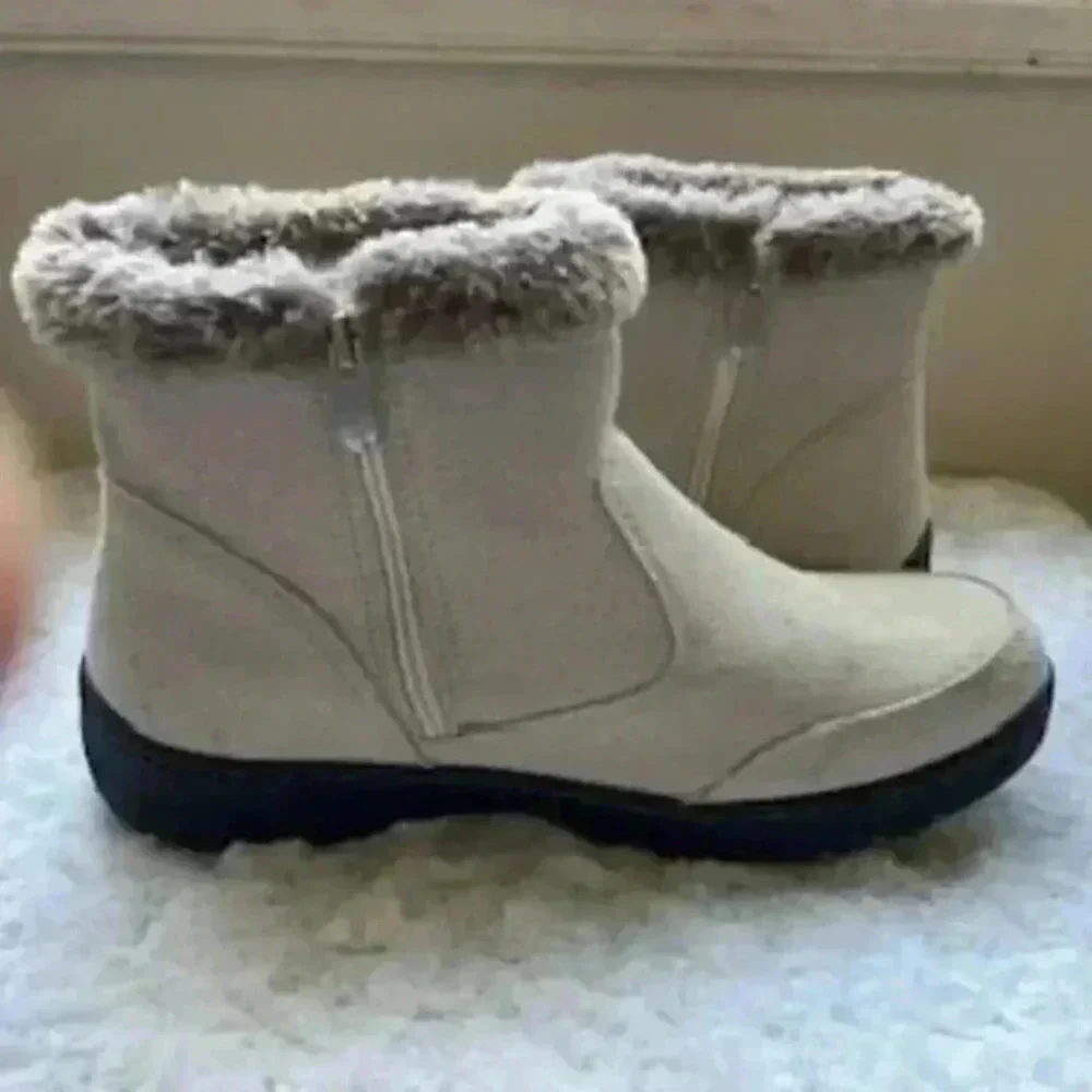 Khombu Iris Cream Genuine Suede‎ Leather With Faux Fur Ankle Boots Women’s Sz 10